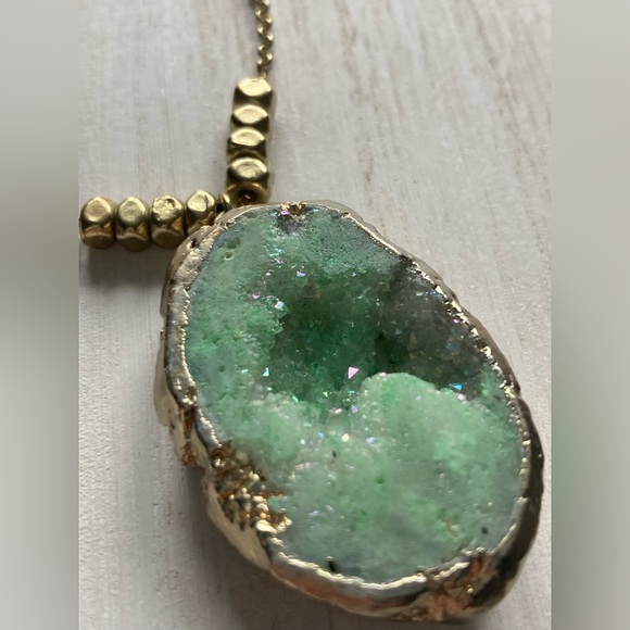 Turquoise colored geo necklace - Picture 3 of 3